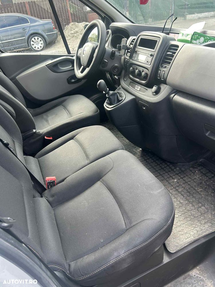 Renault Trafic - 9