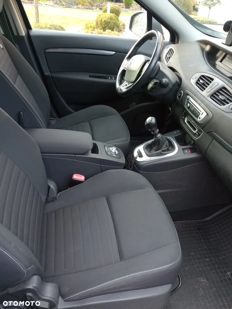 Renault Scenic - 10