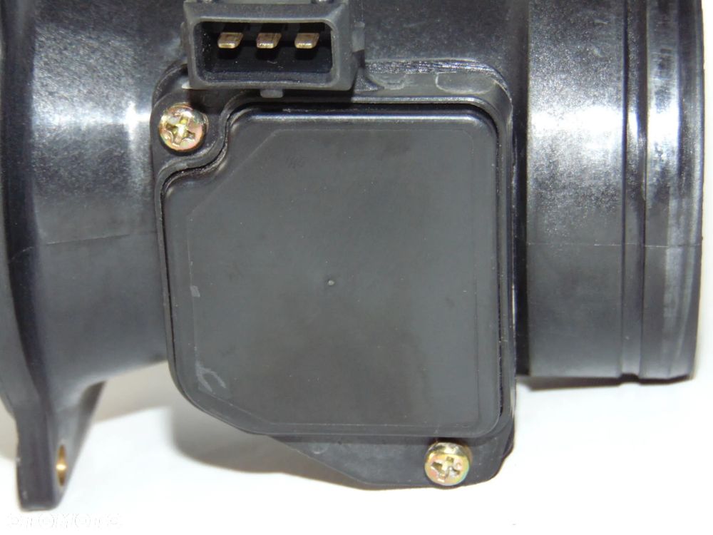 Przepływomierz 058133471 Audi A3 A4 B5 A6 C5 VW Passat 1.6 1.8 - 2
