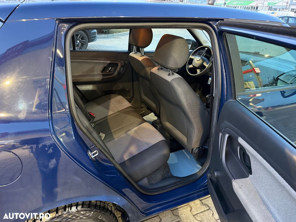 Skoda Fabia 1.2 HTP Fresh - 9