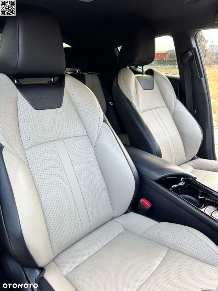 Toyota C-HR 1.8 Hybrid GPF Selection - 12