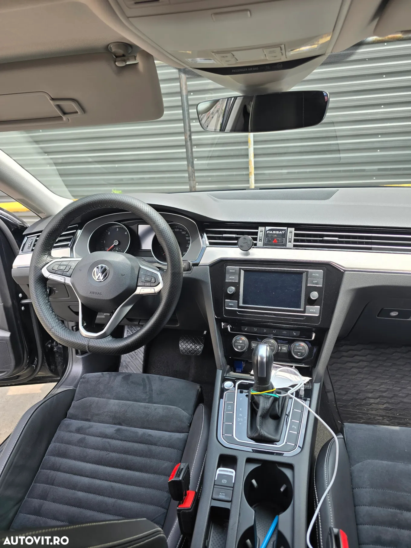 Volkswagen Passat Variant 2.0 TDI DSG Highline - 8
