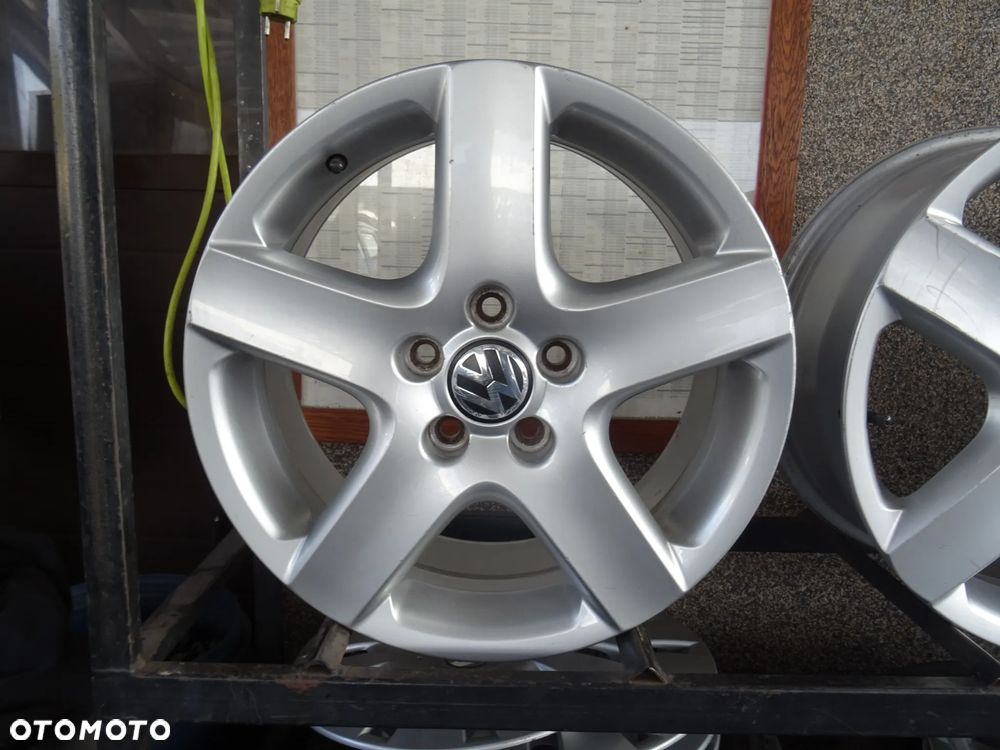 5x112x57 7Jx17 ET55 Oryginalne felgi VOLKSWAGEN - 3