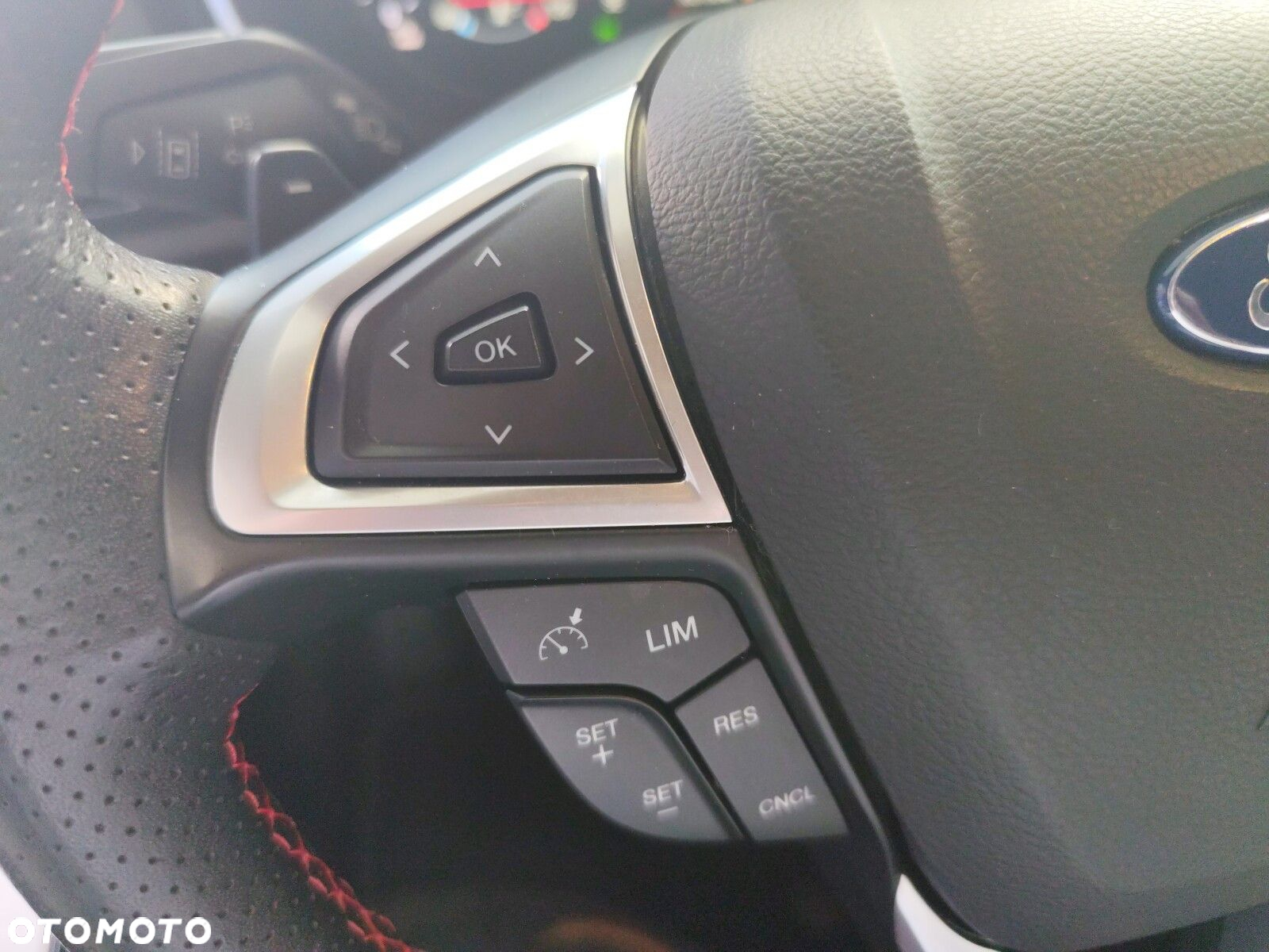 Ford Mondeo - 23