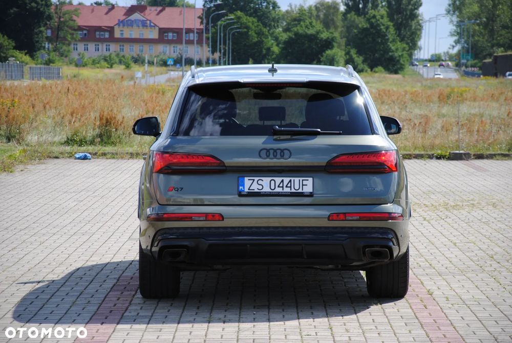 Audi Q7 - 4