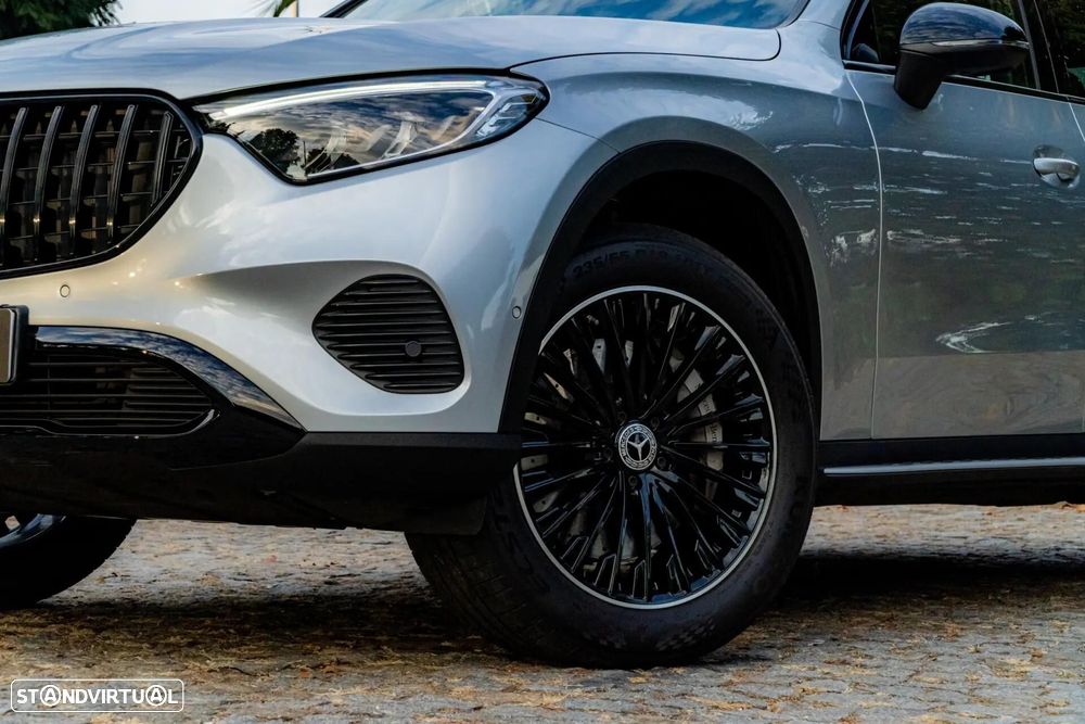 Mercedes-Benz GLC 300 e 4Matic 9G-TRONIC AMG Line Advanced - 13