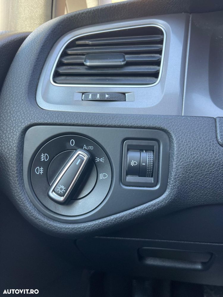 Volkswagen Golf - 15