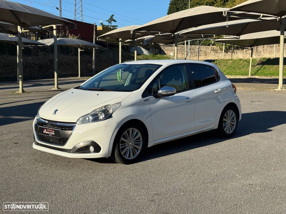 Peugeot 208 1.5 BlueHDi Signature - 4