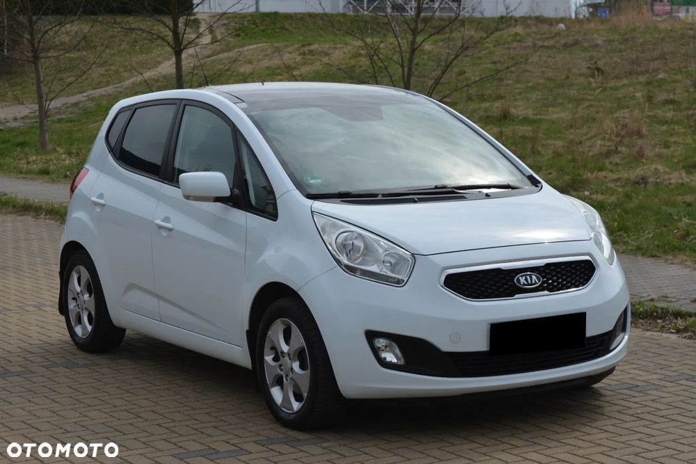 Kia Venga 1.4 CVVT Titanium Collection - 12