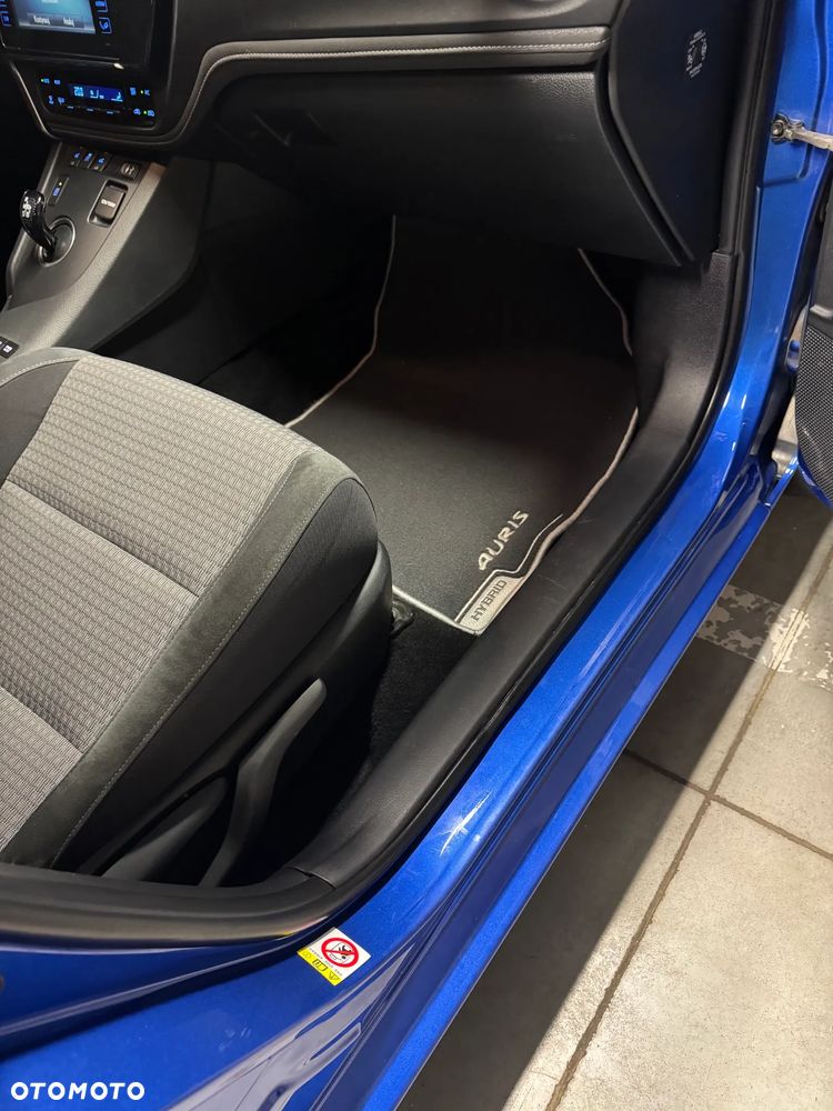 Toyota Auris - 4