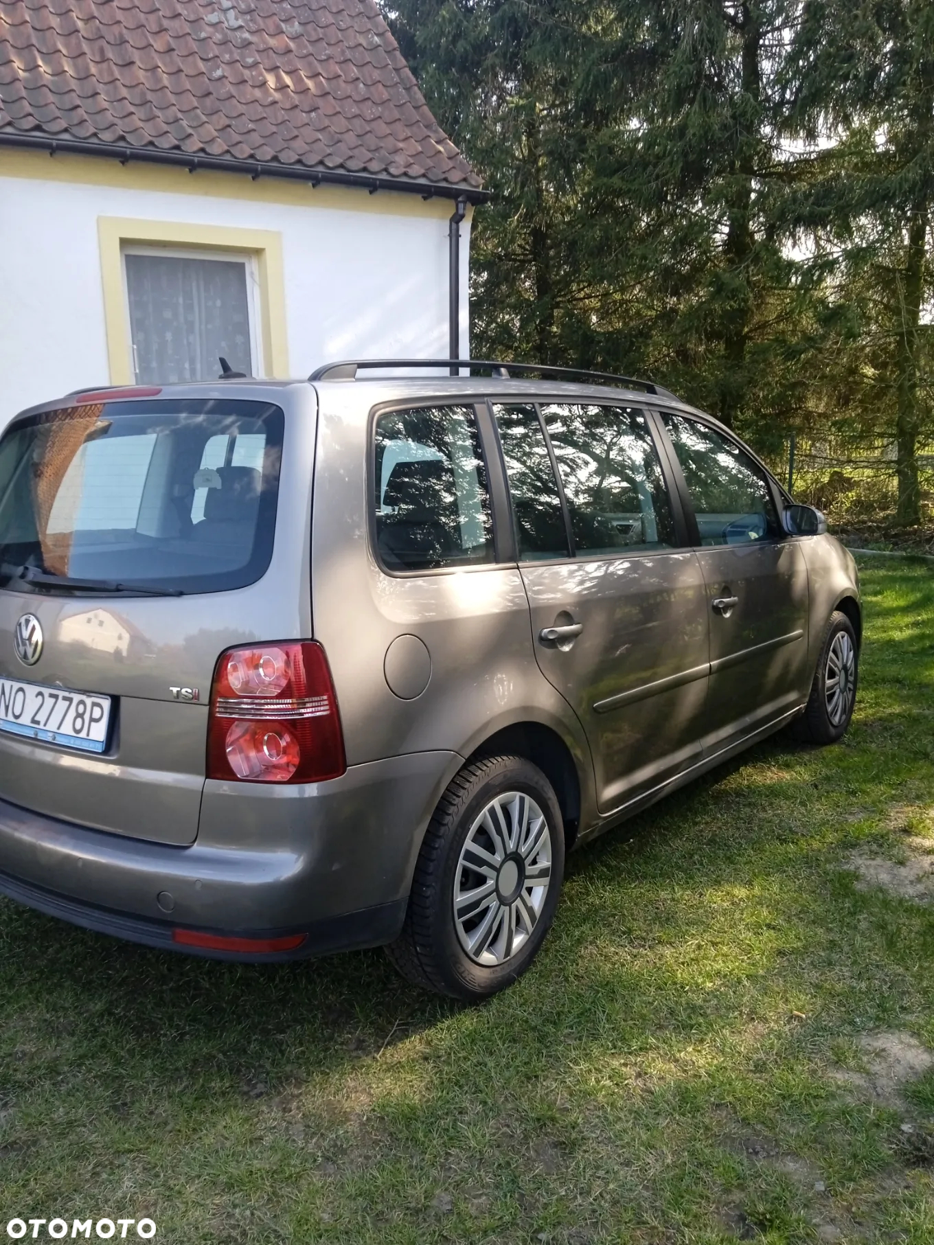 Volkswagen Touran 1.4 TSI Conceptline - 2