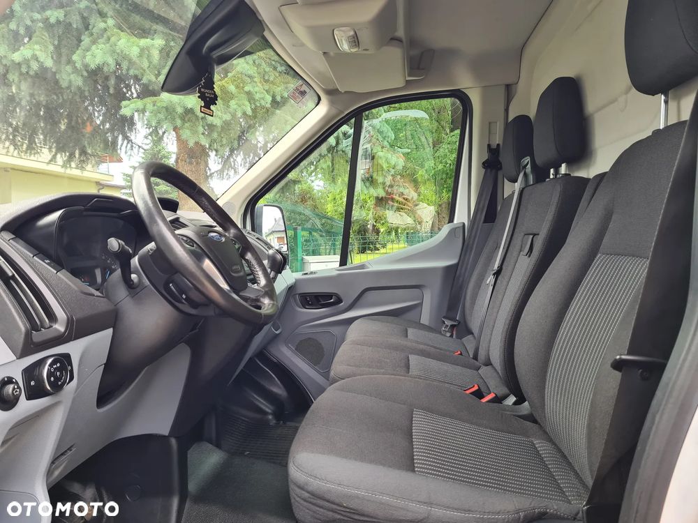 Ford Transit - 13