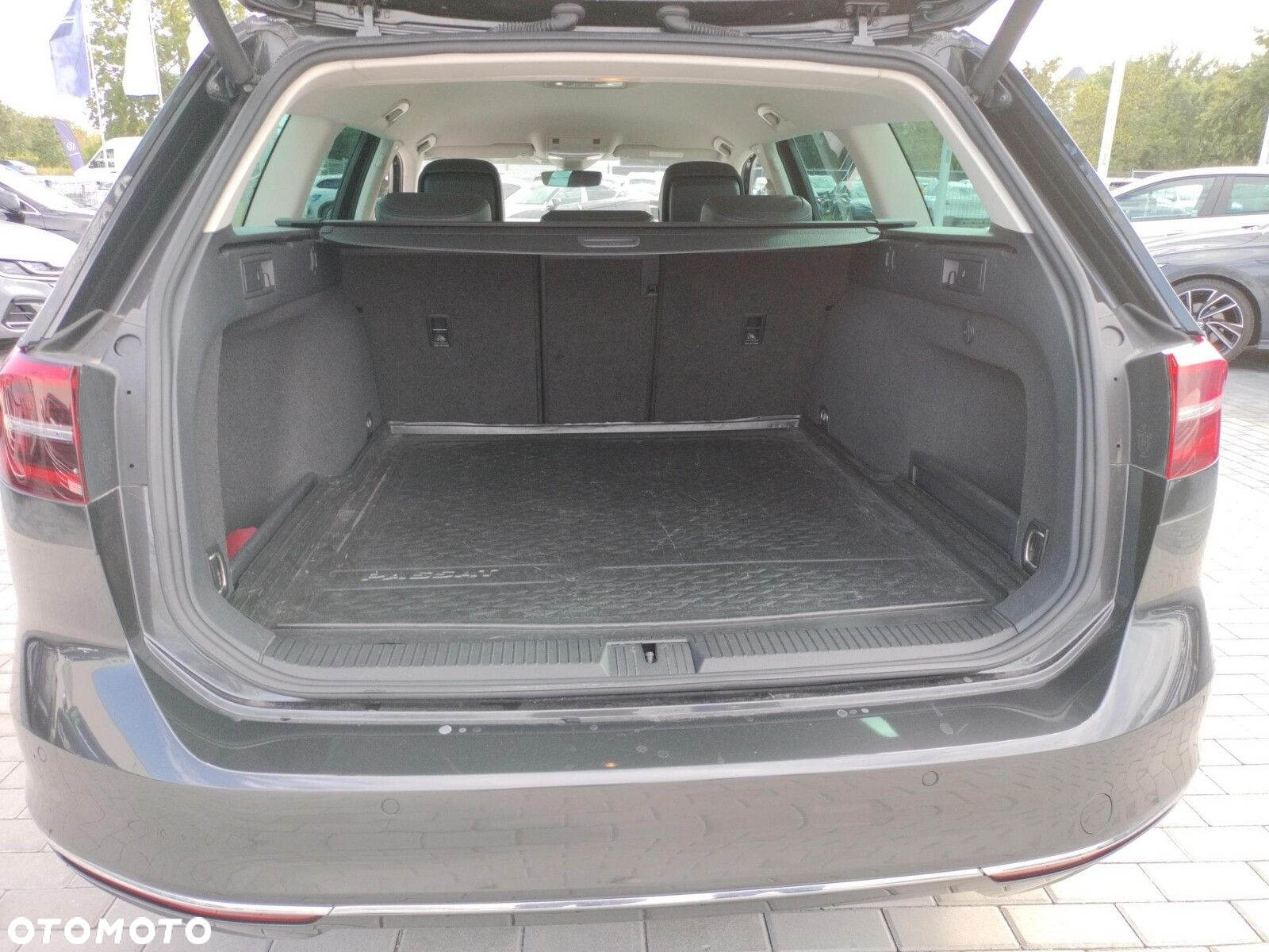Volkswagen Passat 2.0 TDI BMT Highline DSG - 14