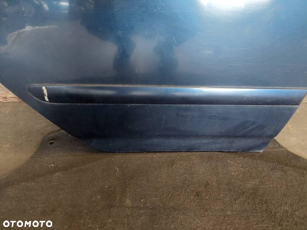 DRZWI KOMPLETNE PRAWY TYŁ TOYOTA COROLLA VERSO I - 2