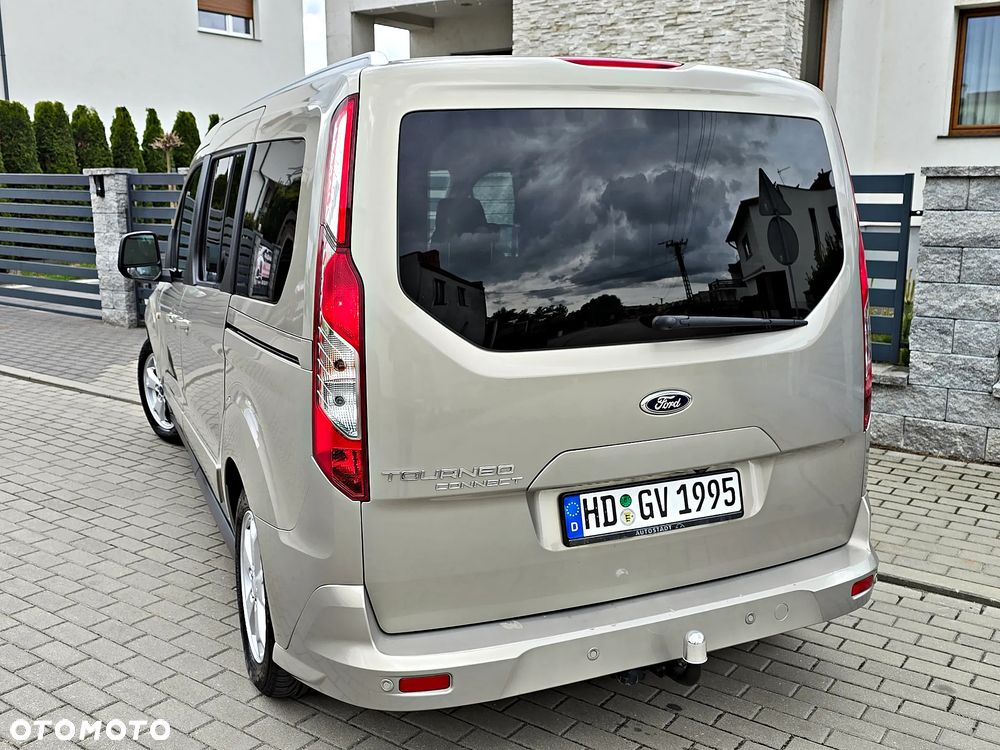 Ford Tourneo Connect Grand - 16