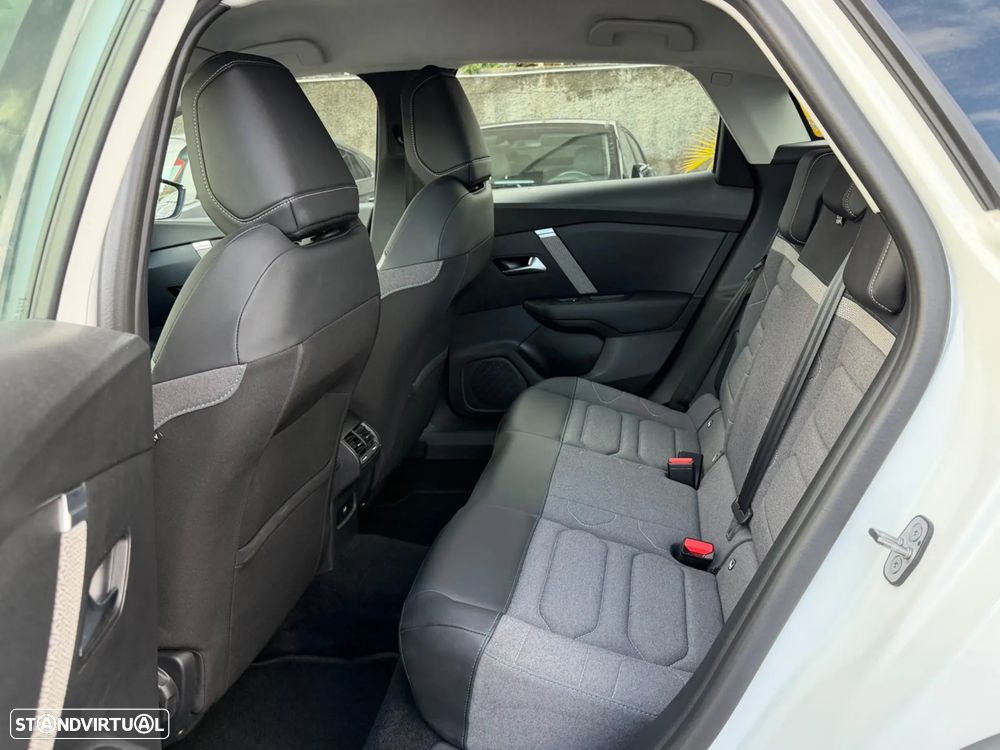 Citroën C4 1.2 PureTech Plus - 7