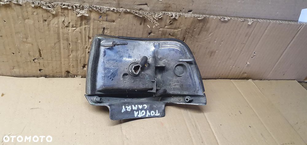 Kierunkowskaz kierunek prawy przód Toyota Camry - 4
