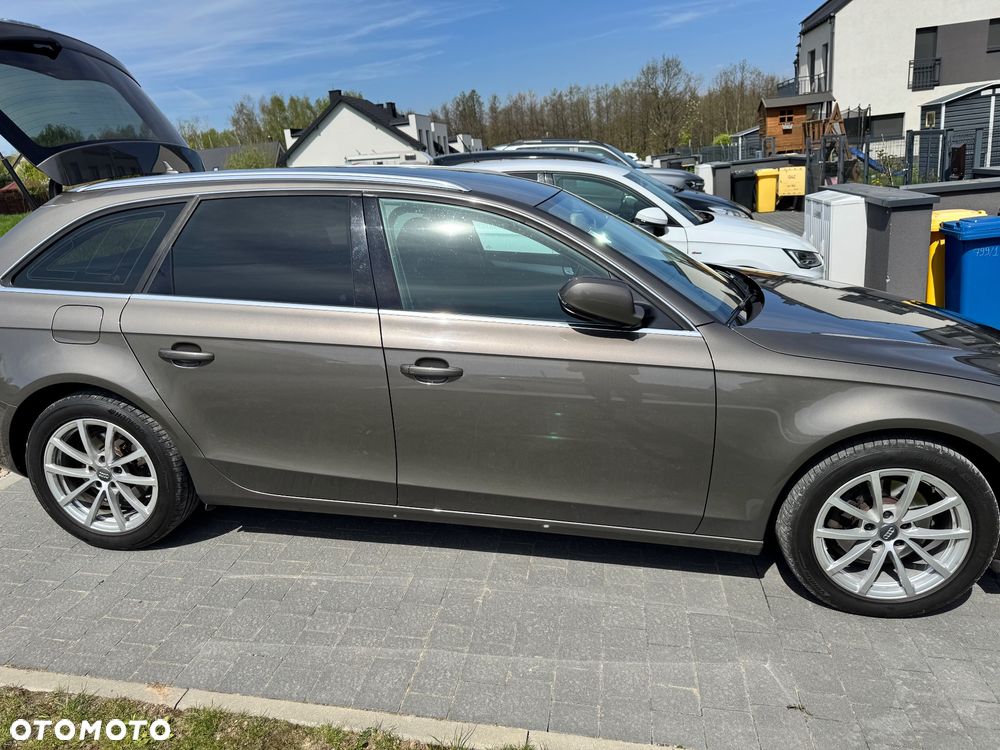 Audi A4 Avant 2.0 TDI DPF clean diesel multitronic Ambiente - 8