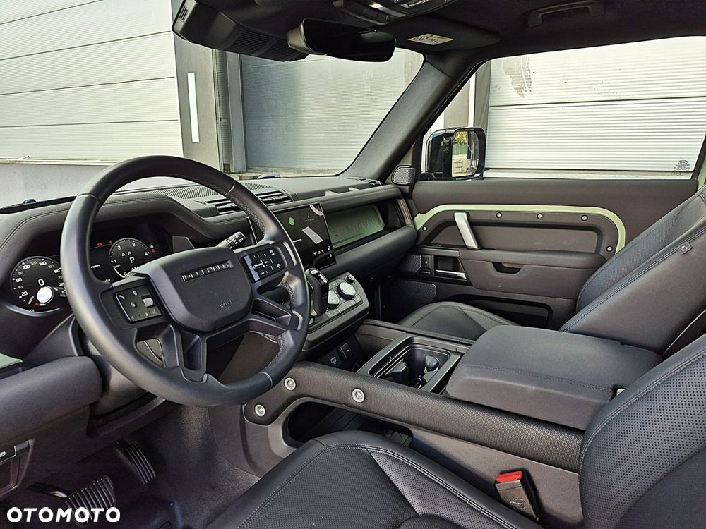 Land Rover Defender 90 D300 75th Limited Edition - 23