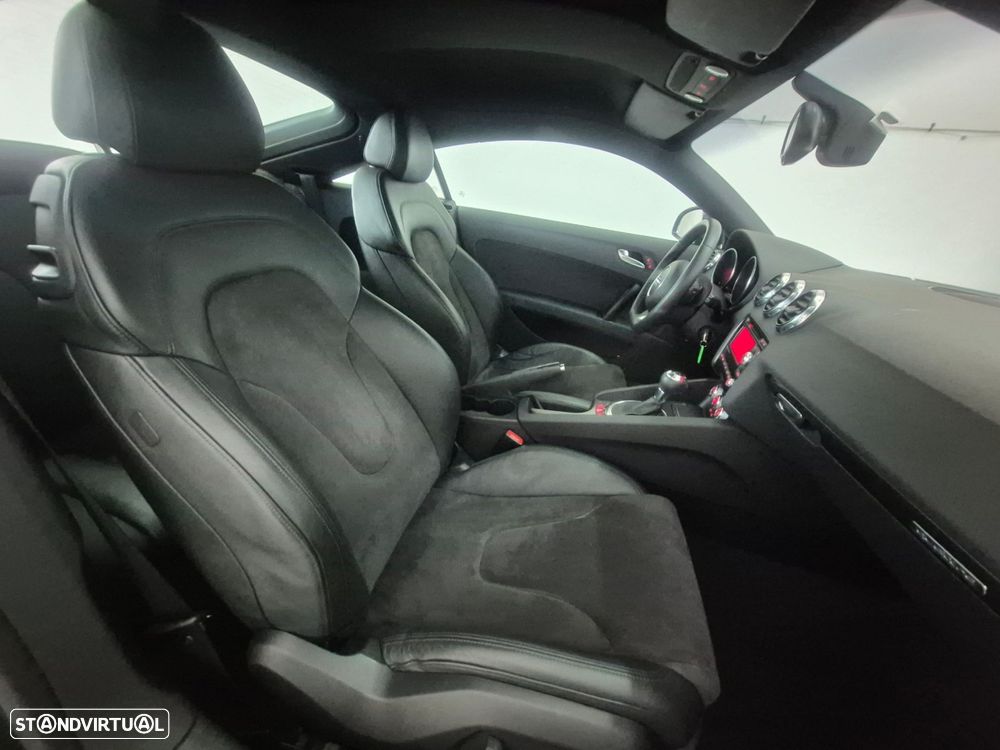 Audi TT Coupé 2.0 TDI quattro S tronic - 23