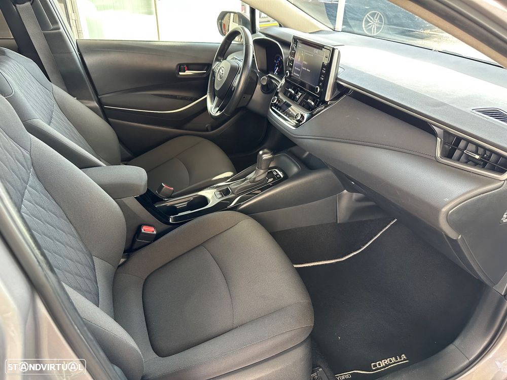 Toyota Corolla SD 1.8 Hybrid Exclusive - 17