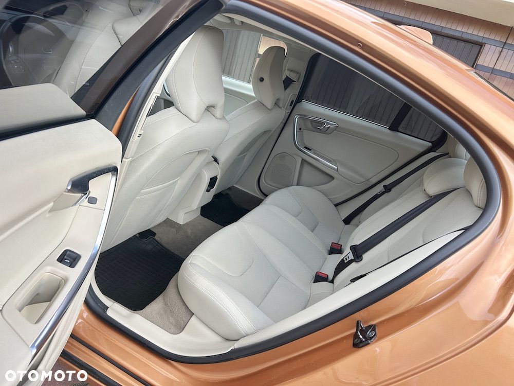 Volvo S60 - 5