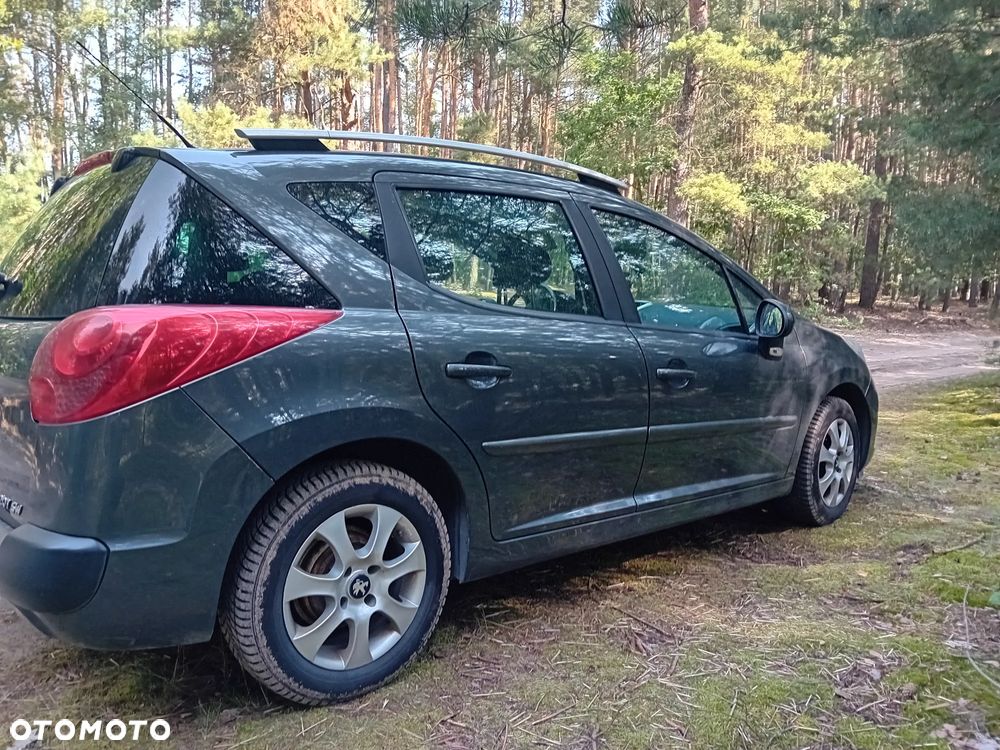 Peugeot 207 2008 photo 5