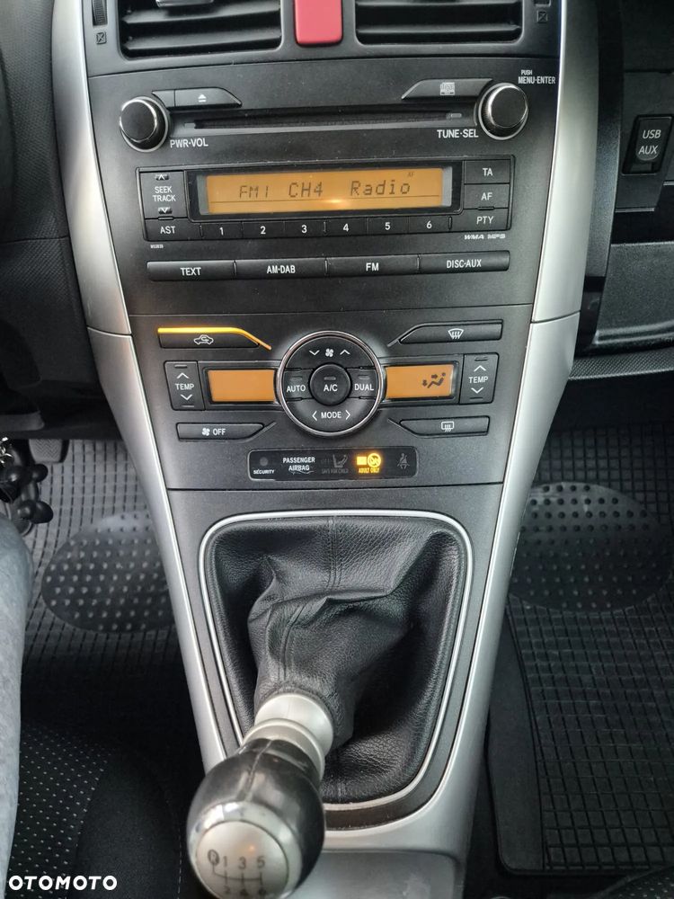 Toyota Auris 1.33 VVT-i Life Comfort - 7