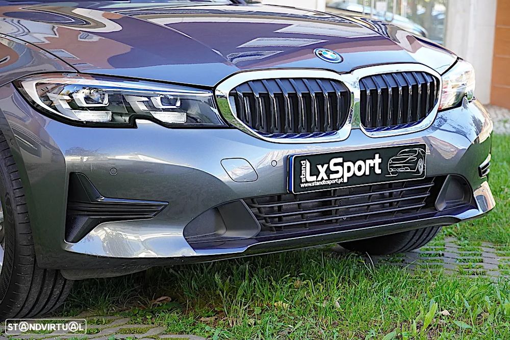 BMW 330 e Touring Auto - 5