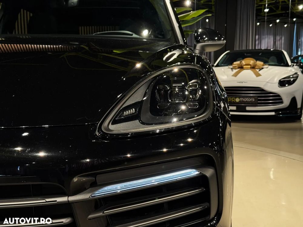 Porsche Cayenne - 12