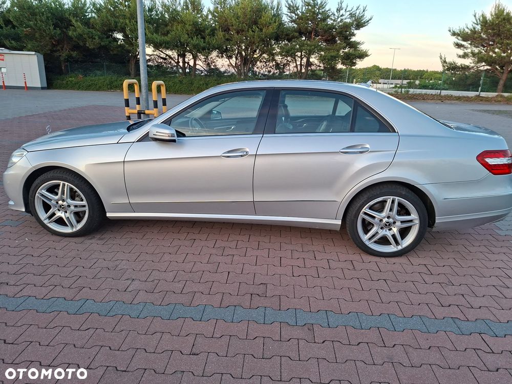 Mercedes-Benz Klasa E 500 7G-TRONIC Avantgarde - 9