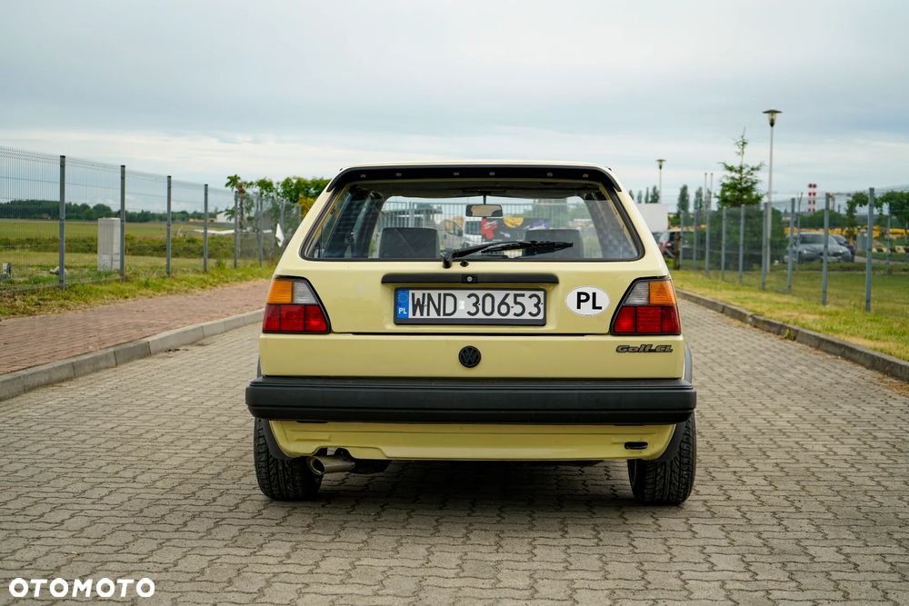 Volkswagen Golf - 9