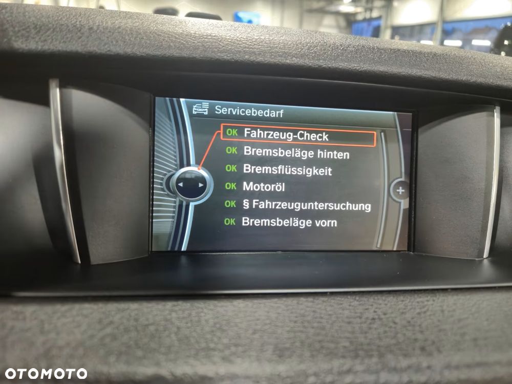BMW X1 sDrive18d - 9