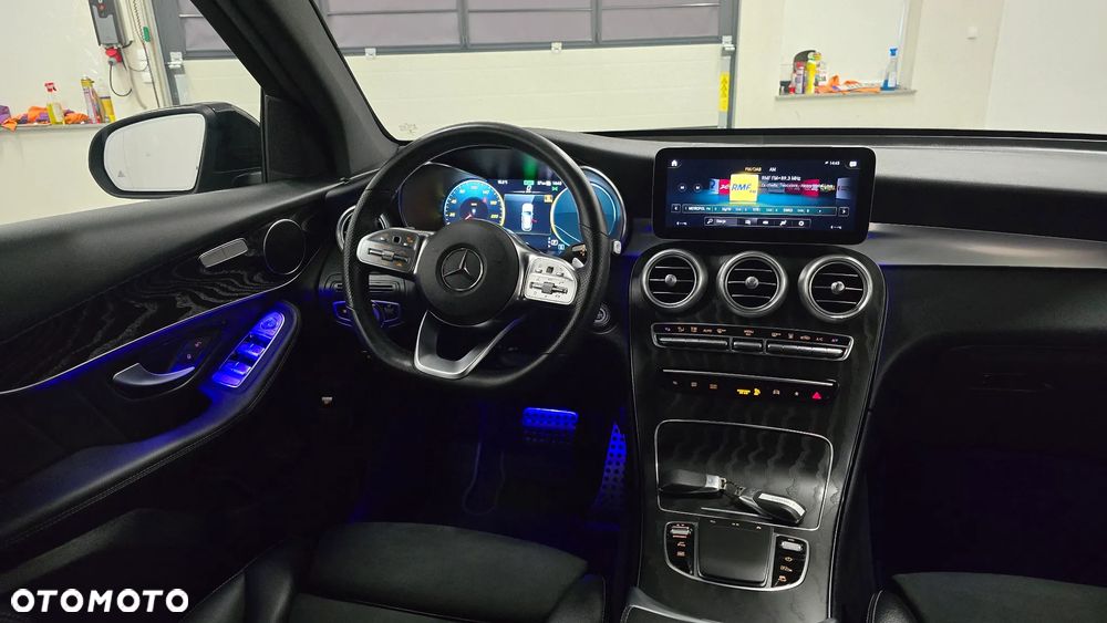 Mercedes-Benz GLC 300 de 4-Matic Business Edition - 17