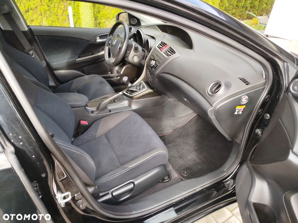 Honda Civic 1.8 i-VTEC Sport - 26