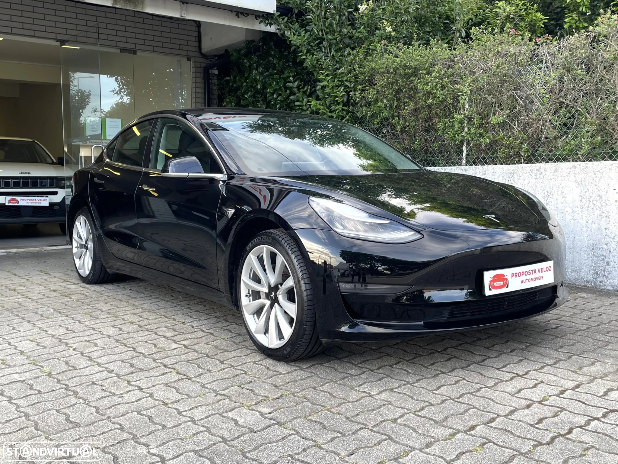 Tesla Model 3 Standard Range Plus RWD - 3