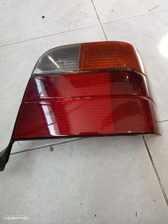 Farolim direito Bmw E36 / 8371934 - 1