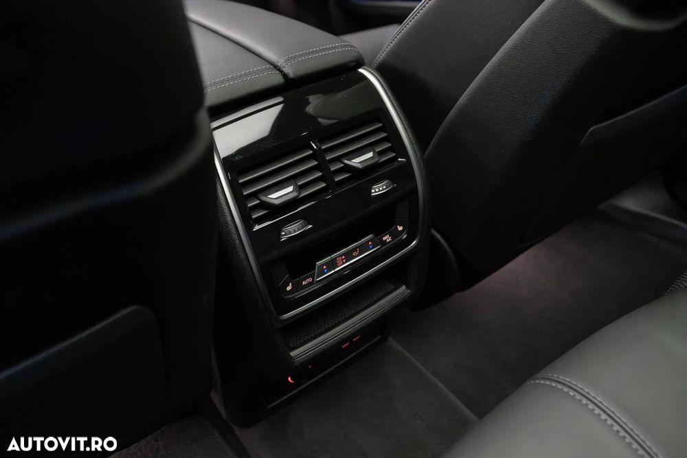 BMW X5 xDrive30d - 34