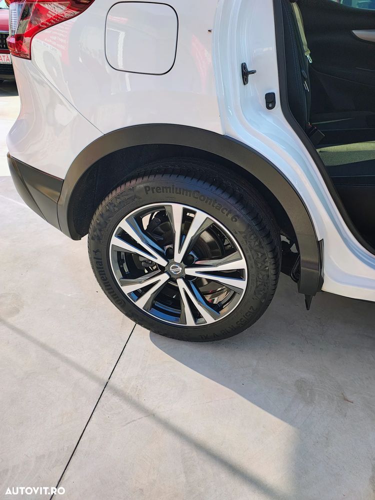 Nissan Qashqai 1.3 DIG-T N-CONNECTA - 19