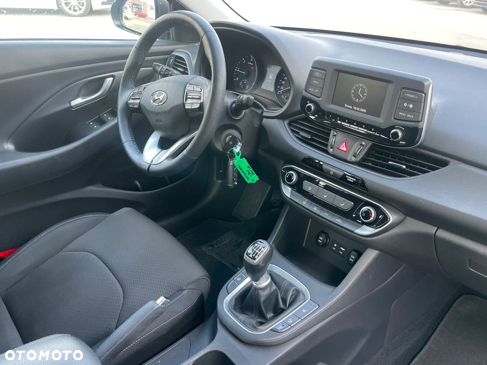 Hyundai i30 blue 1.6 CRDi Passion - 17