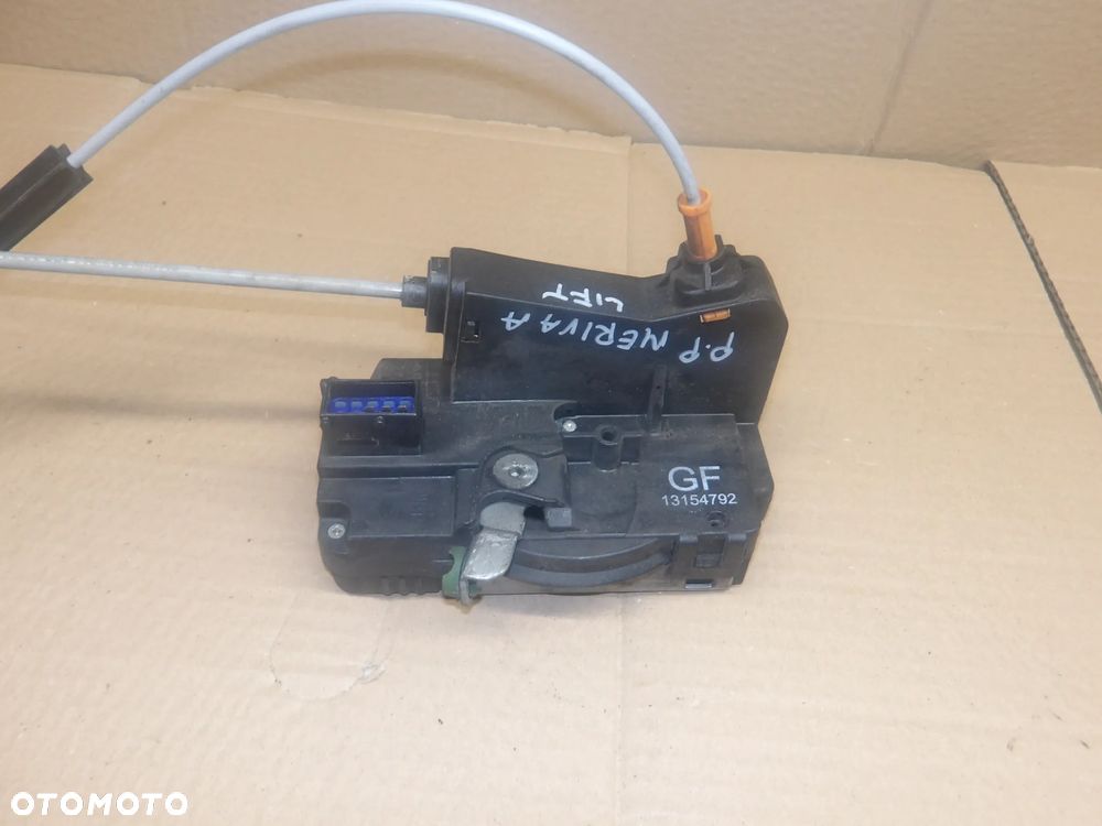 OPEL MERIVA A I LIFT 05-10 1.4B ZAMEK DRZWI PRAWY LEWY PRZÓD KLAMKA WEWNĘTRZNA 13203899 13154792 - 10