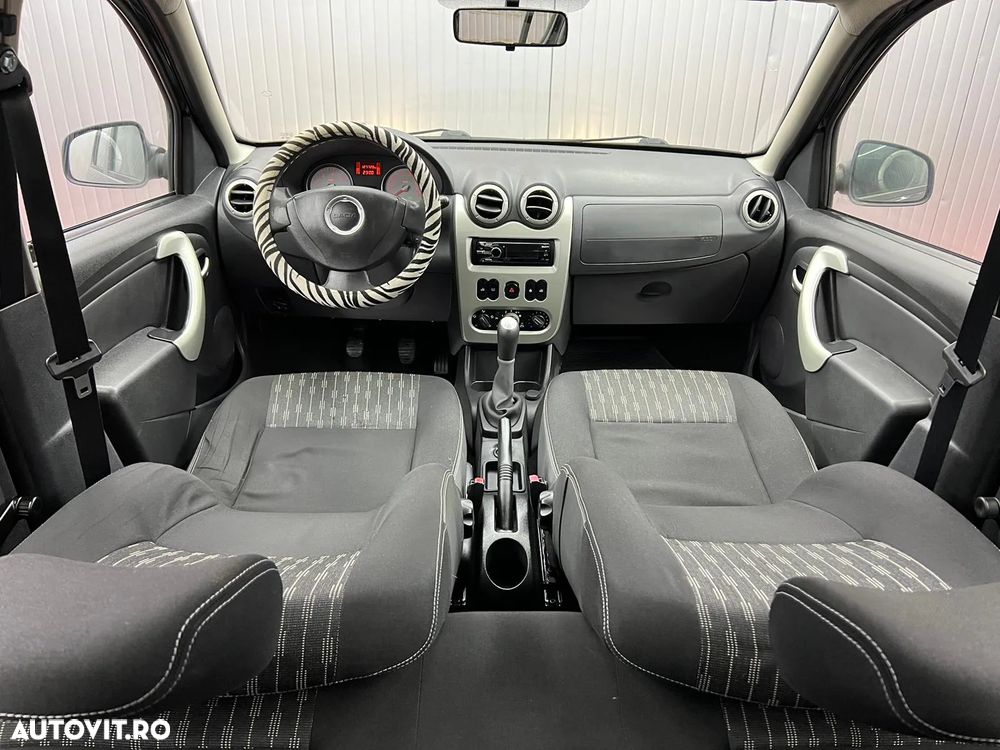 Dacia Sandero - 4