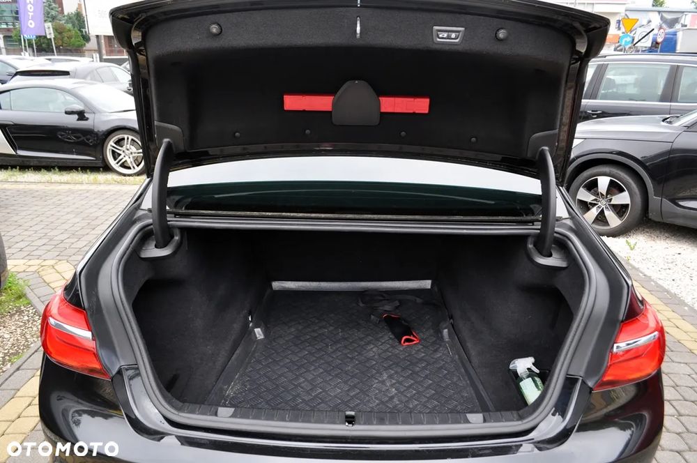 BMW Seria 7 750Ld xDrive - 35