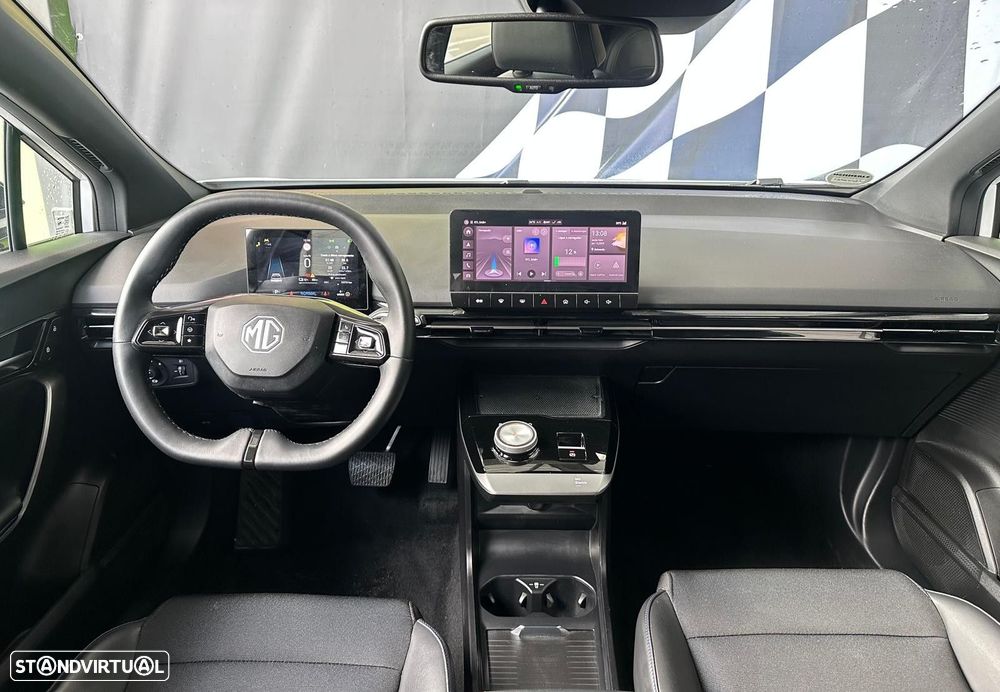 MG MG4 64 kWh Luxury - 19