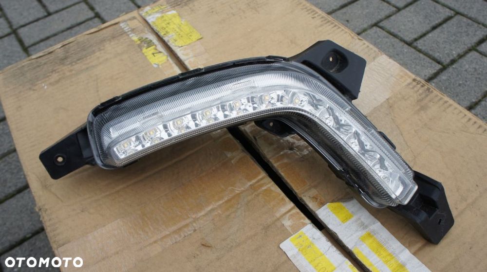SWIATLO LED LEWE PRAWE KRATKA HYUNDAI I10 i10 - 6