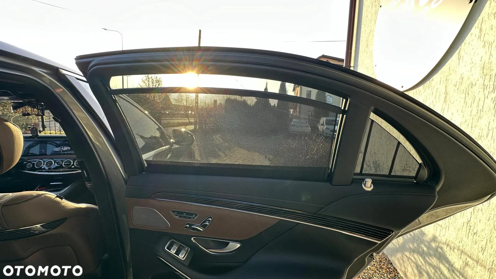 Mercedes-Benz Klasa S 560 4-Matic L 9G-TRONIC - 34