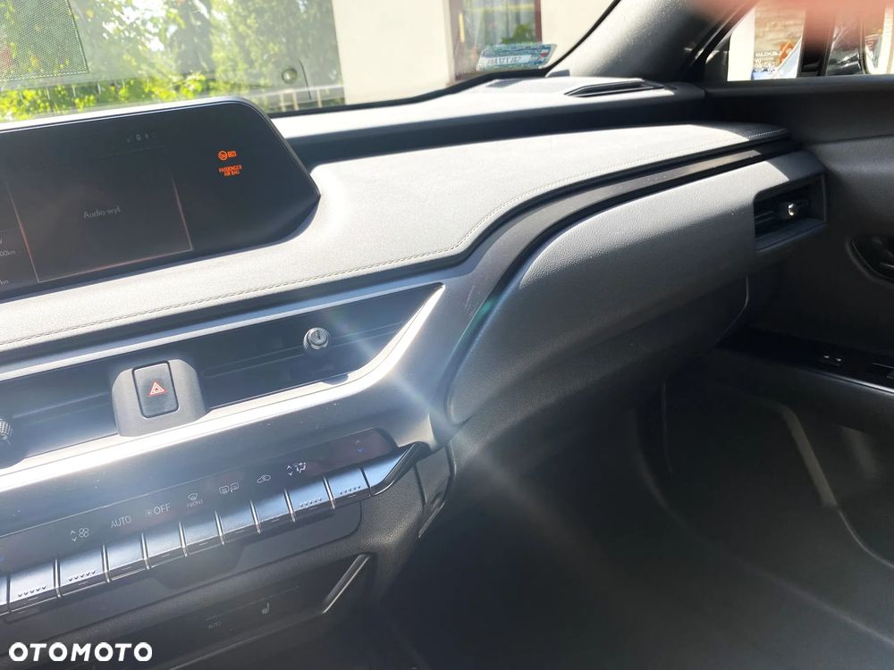 Lexus UX - 11