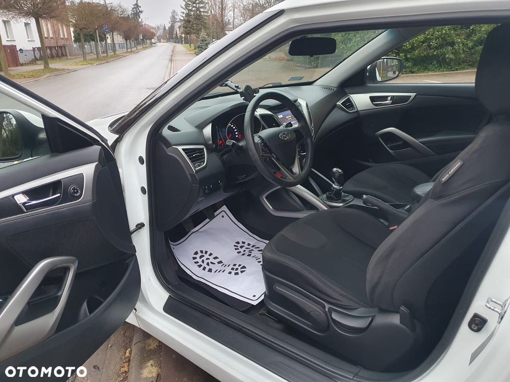 Hyundai Veloster 1.6 blue Style - 16