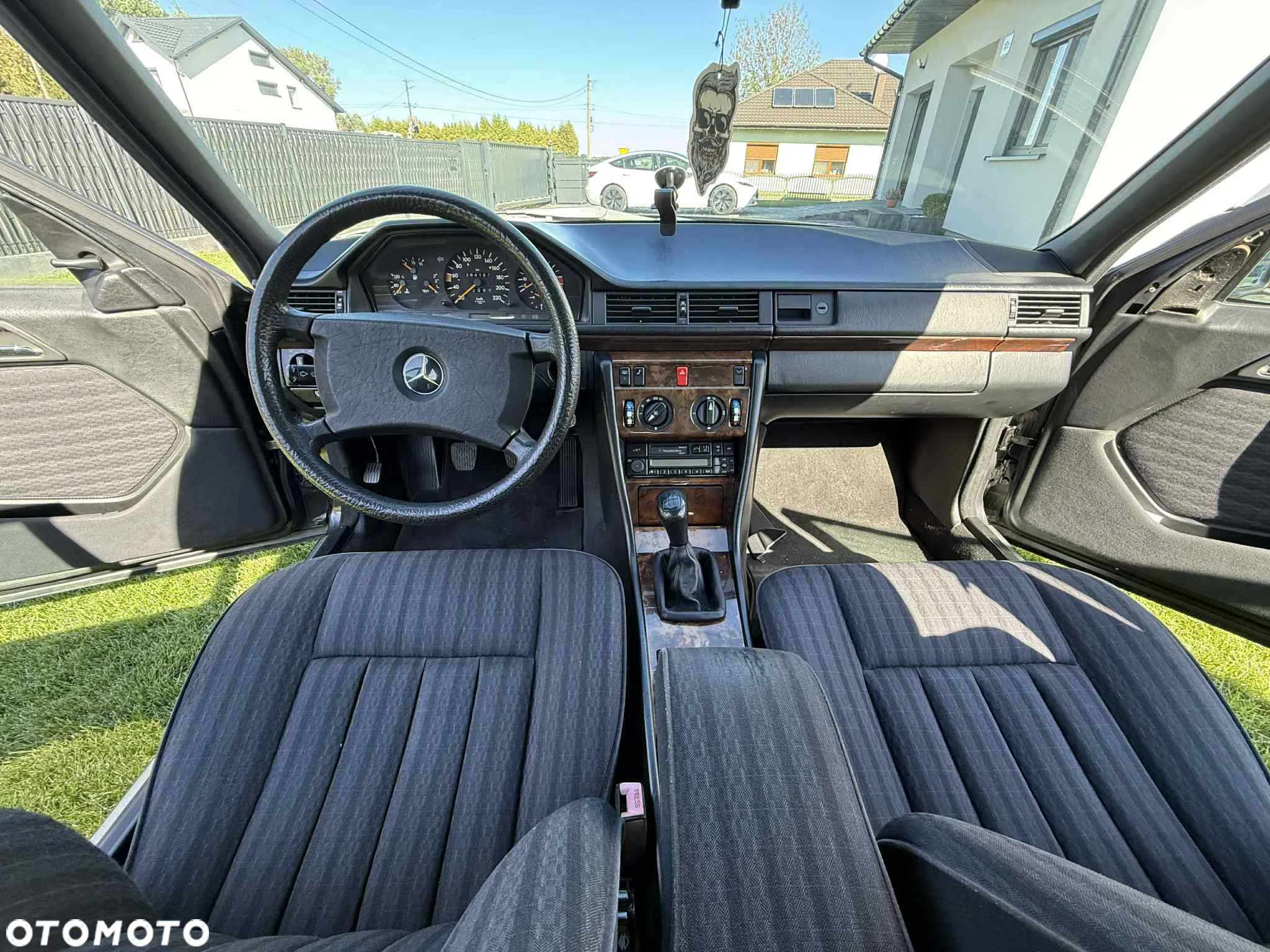 Mercedes-Benz W124 (1984-1993) - 18