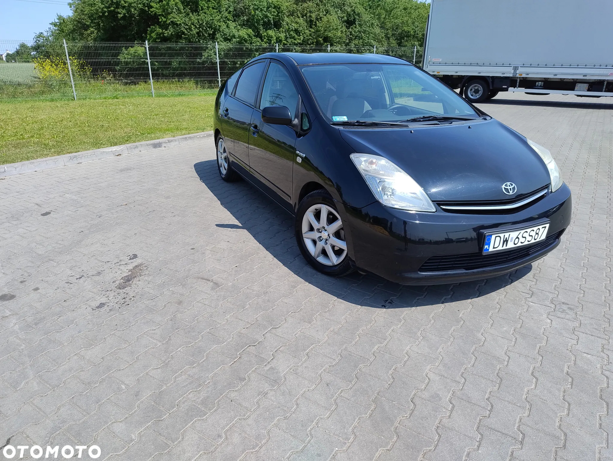 Toyota Prius - 3